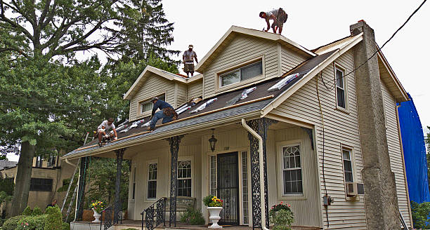 Best Emergency Roof Repair  in East Aurora, NY